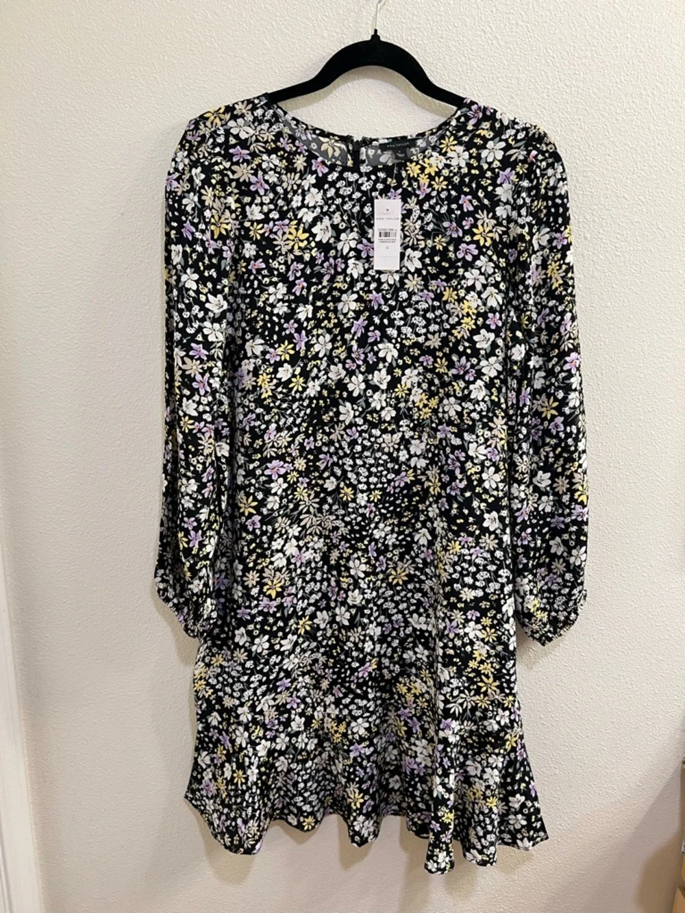 NWT Ann Taylor Women's Flounce Floral Long Sleeve Shift Dress Back Zipper Size 4 - Picture 2 of 5
